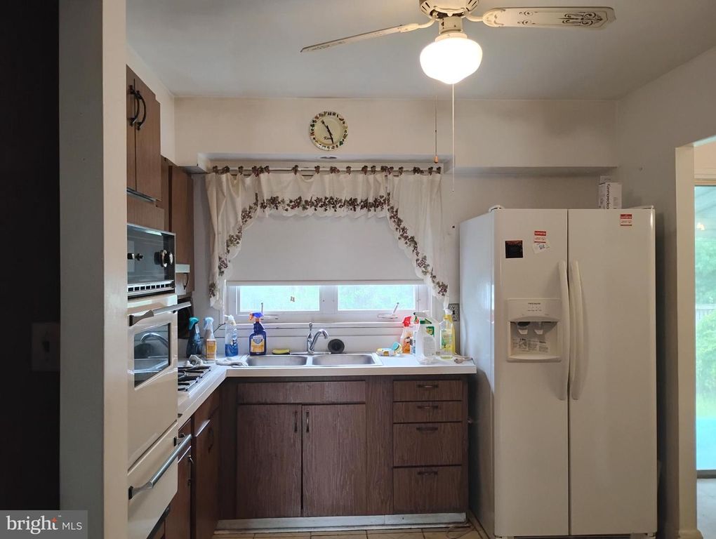 Image 12 of property listing at 3733 CORONADO RD, Baltimore, MD 21244