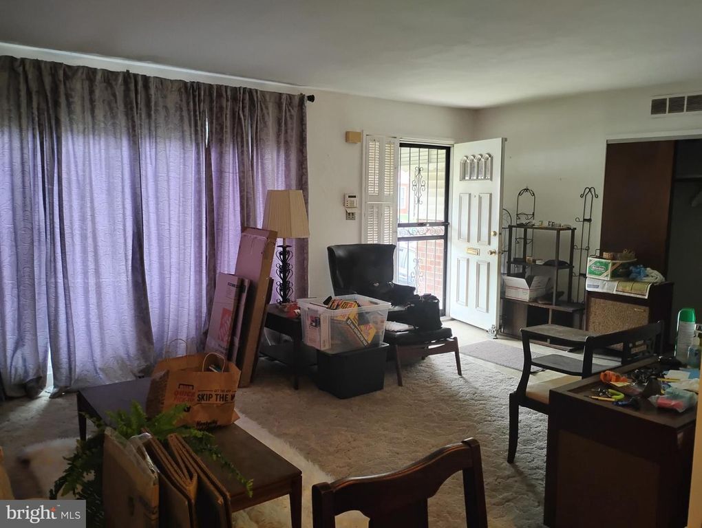 Image 17 of property listing at 3733 CORONADO RD, Baltimore, MD 21244