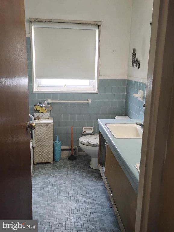 Image 25 of property listing at 3733 CORONADO RD, Baltimore, MD 21244