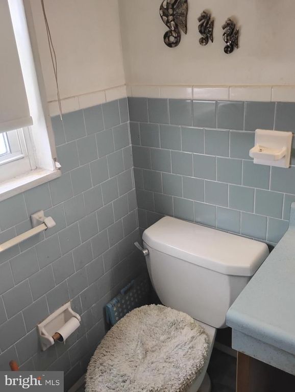 Image 32 of property listing at 3733 CORONADO RD, Baltimore, MD 21244