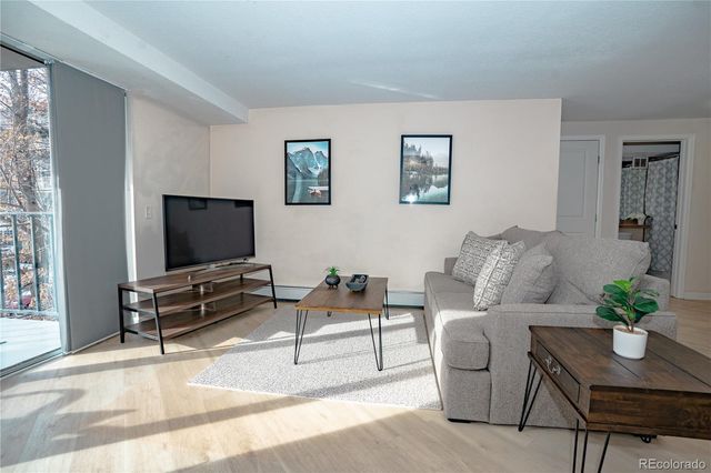1150 Vine Street 203, Denver, CO 80206