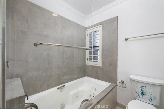 17818 Villamoura, Poway, CA 92064