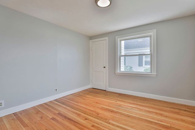 244 Palmer St, Quincy, MA 02169