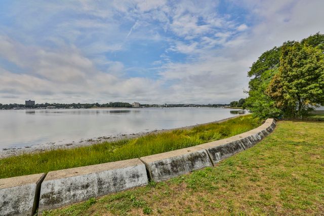 244 Palmer St, Quincy, MA 02169
