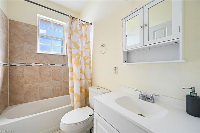 1896 Weldon AVE, Lehigh Acres, FL 33972