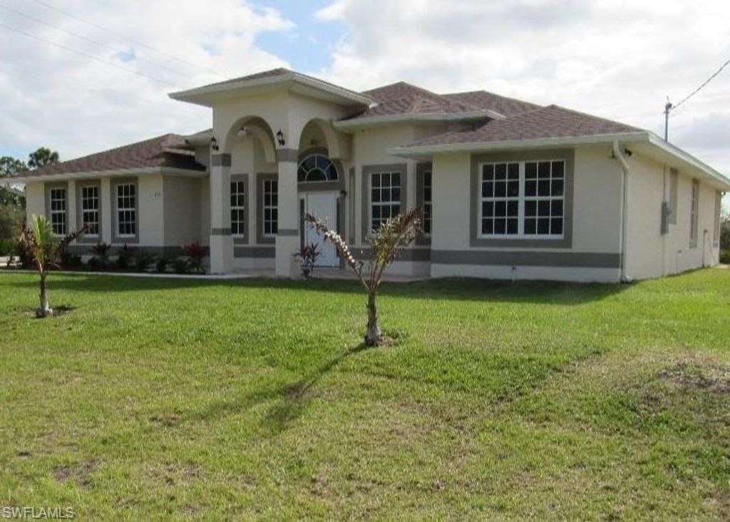 1896 Weldon AVE, Lehigh Acres, FL 33972