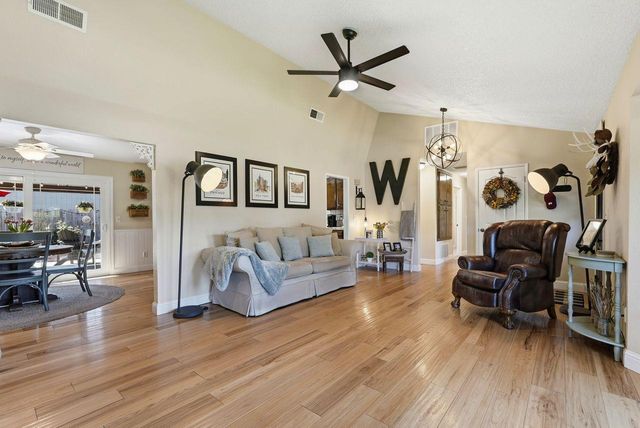 9130 Rancho Dr, Elk Grove, CA 95624