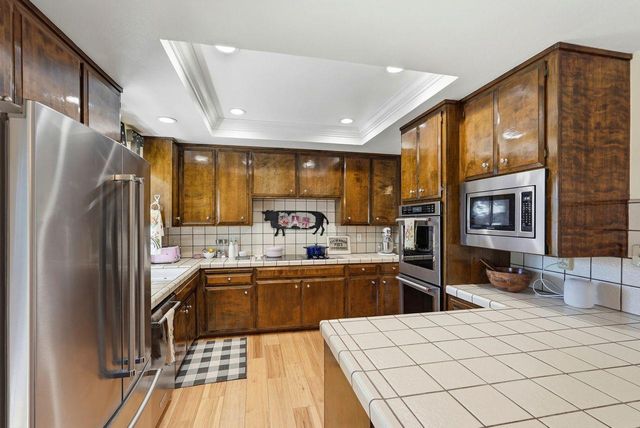 9130 Rancho Dr, Elk Grove, CA 95624