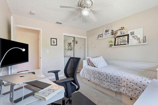 9130 Rancho Dr, Elk Grove, CA 95624