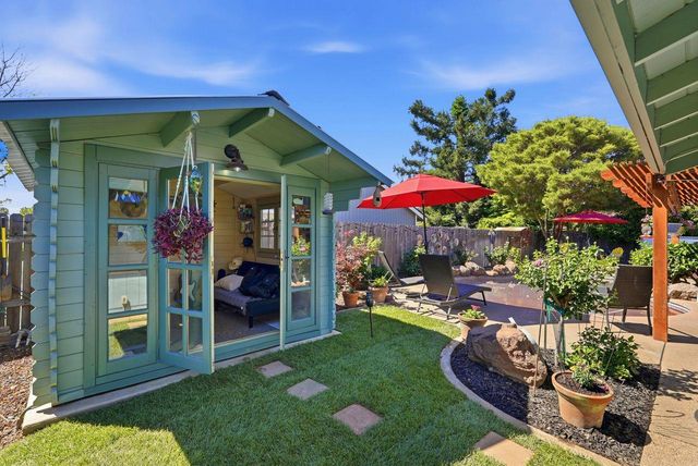 9130 Rancho Dr, Elk Grove, CA 95624