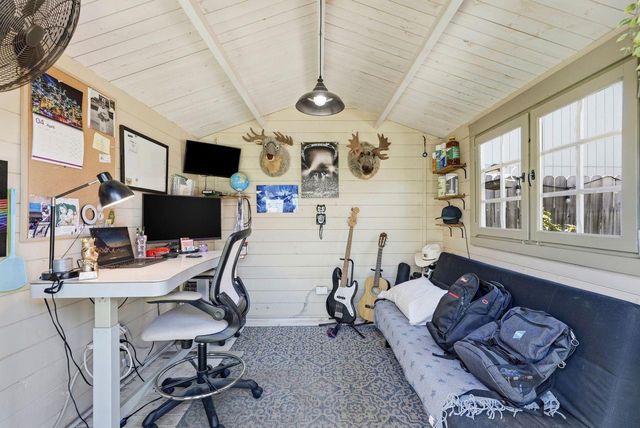 9130 Rancho Dr, Elk Grove, CA 95624