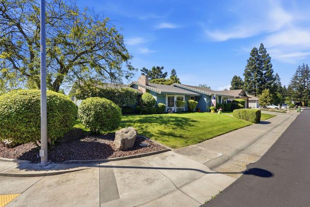 9130 Rancho Dr, Elk Grove, CA 95624