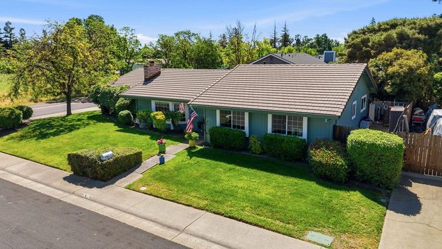 9130 Rancho Dr, Elk Grove, CA 95624