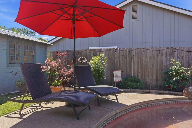 9130 Rancho Dr, Elk Grove, CA 95624