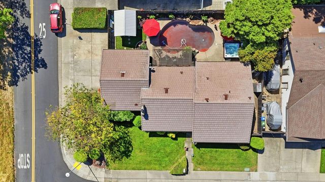 9130 Rancho Dr, Elk Grove, CA 95624