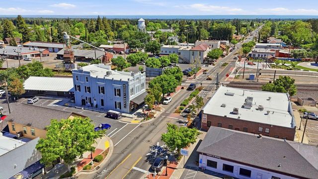 9130 Rancho Dr, Elk Grove, CA 95624