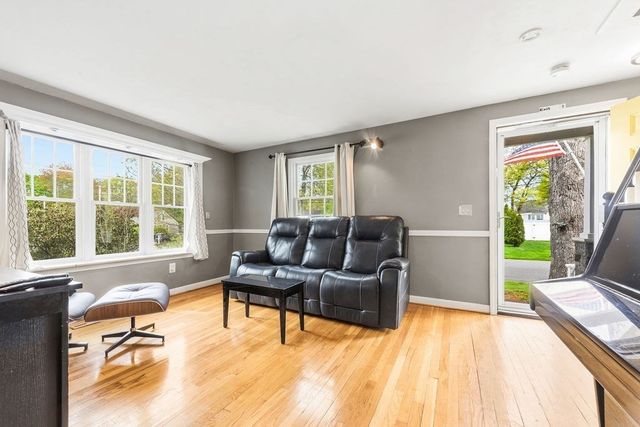 16 Ranch St, North Attleboro, MA 02760