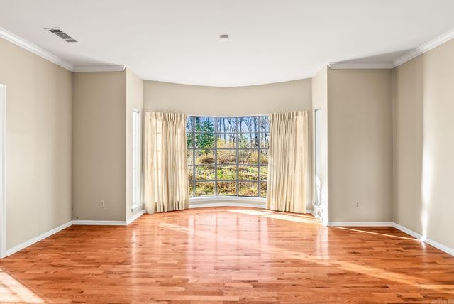 33 Club Manor Road, Maumelle, AR 72113