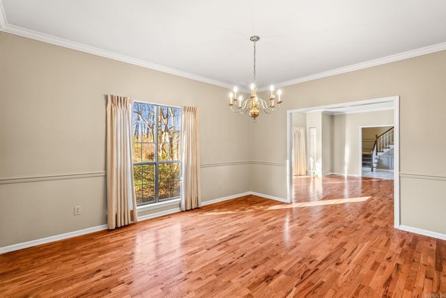 33 Club Manor Road, Maumelle, AR 72113