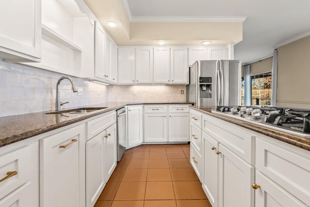 33 Club Manor Road, Maumelle, AR 72113