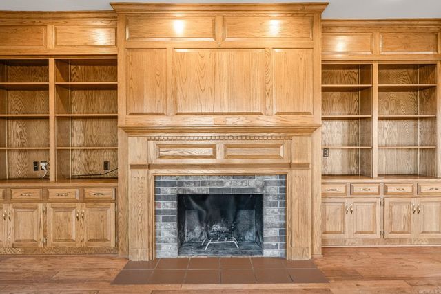 33 Club Manor Road, Maumelle, AR 72113