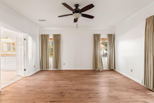 33 Club Manor Road, Maumelle, AR 72113