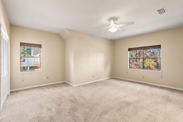 33 Club Manor Road, Maumelle, AR 72113