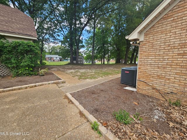 4625 Wealthy Cove, Horn Lake, MS 38637