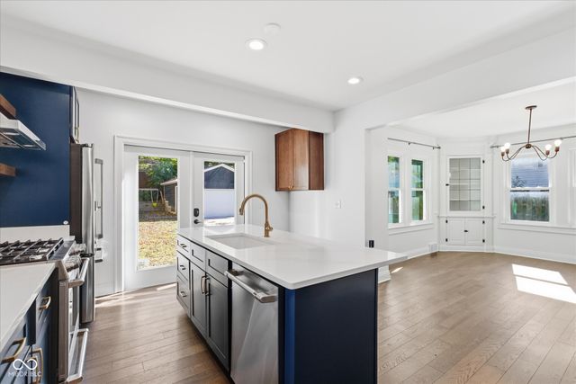 4425 Central Avenue, Indianapolis, IN 46205