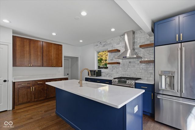4425 Central Avenue, Indianapolis, IN 46205