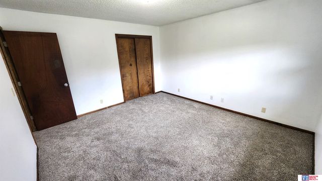 5515 S 42nd Street Court, Lincoln, NE 68516