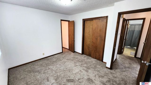 5515 S 42nd Street Court, Lincoln, NE 68516