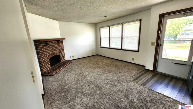 5515 S 42nd Street Court, Lincoln, NE 68516