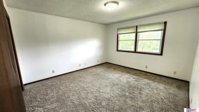 5515 S 42nd Street Court, Lincoln, NE 68516