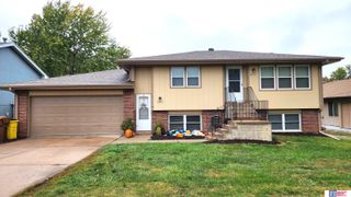 5515 S 42nd Street Court, Lincoln, NE 68516