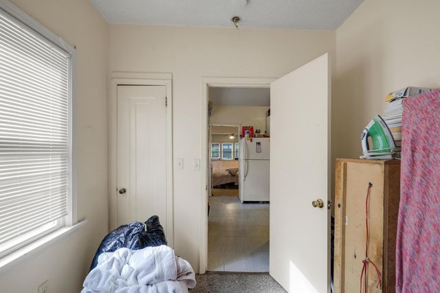 918 Queen Avenue N, Minneapolis, MN 55411