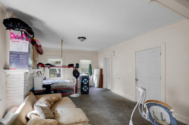 918 Queen Avenue N, Minneapolis, MN 55411