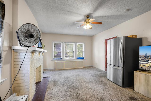 918 Queen Avenue N, Minneapolis, MN 55411