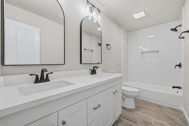 29 County Road 4011, Dayton, TX 77535