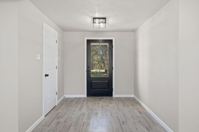 29 County Road 4011, Dayton, TX 77535