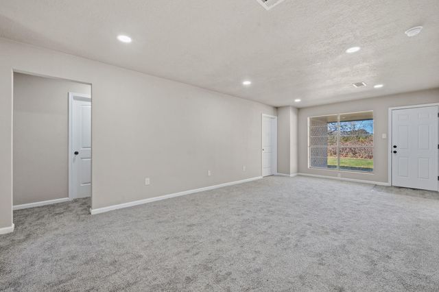 29 County Road 4011, Dayton, TX 77535