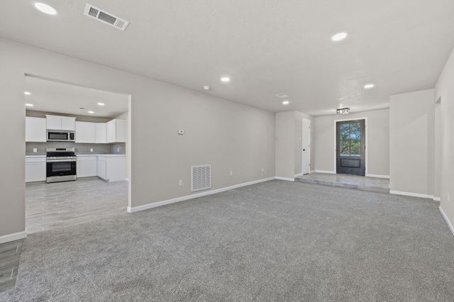 29 County Road 4011, Dayton, TX 77535