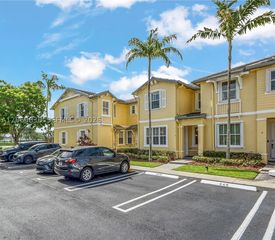 2928 SE 2nd St 3, Homestead, FL 33033