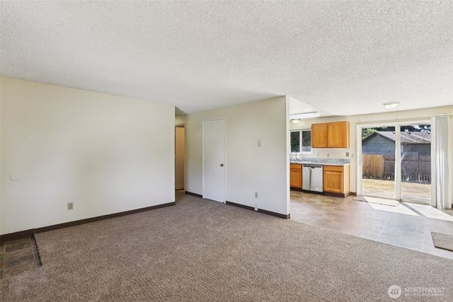 7810 NE 142nd Avenue, Vancouver, WA 98682