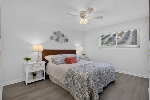 809 Andrea Lane, Hanahan, SC 29410