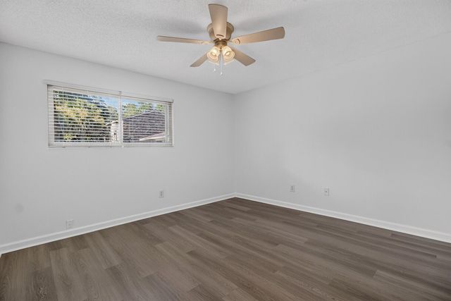 809 Andrea Lane, Hanahan, SC 29410