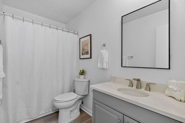 809 Andrea Lane, Hanahan, SC 29410