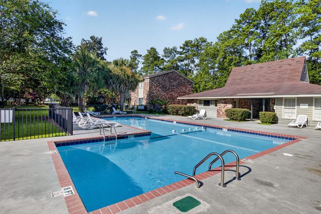 809 Andrea Lane, Hanahan, SC 29410