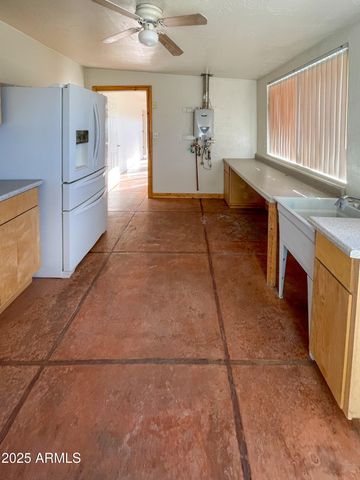 125 E HARPSON Trail, Paulden, AZ 86334