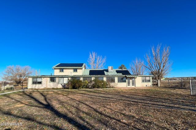 125 E HARPSON Trail, Paulden, AZ 86334